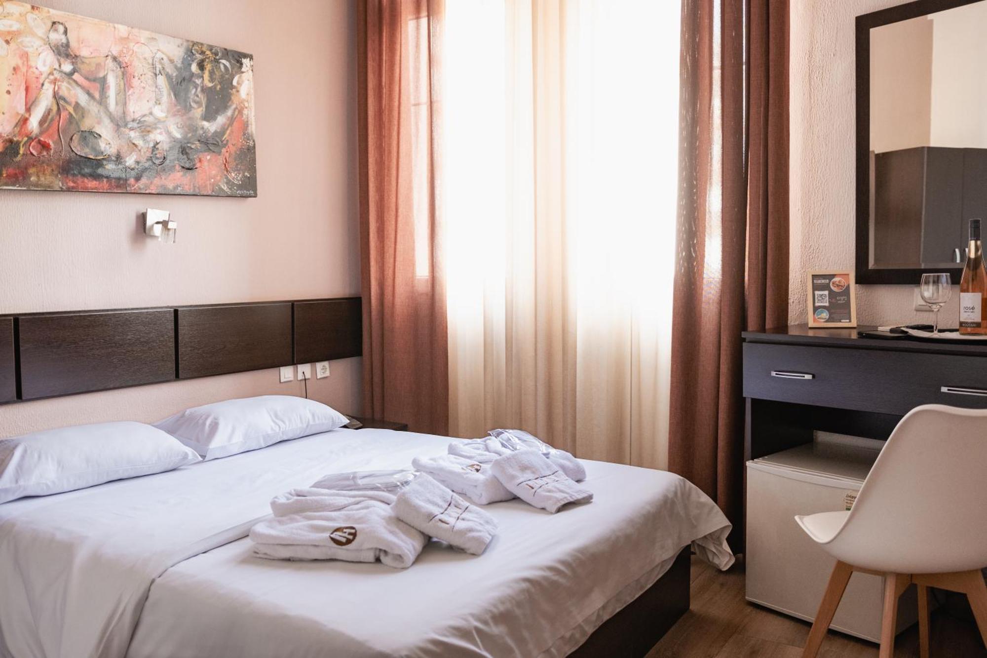 סלוניקי Hotel Ilisia מראה חיצוני תמונה